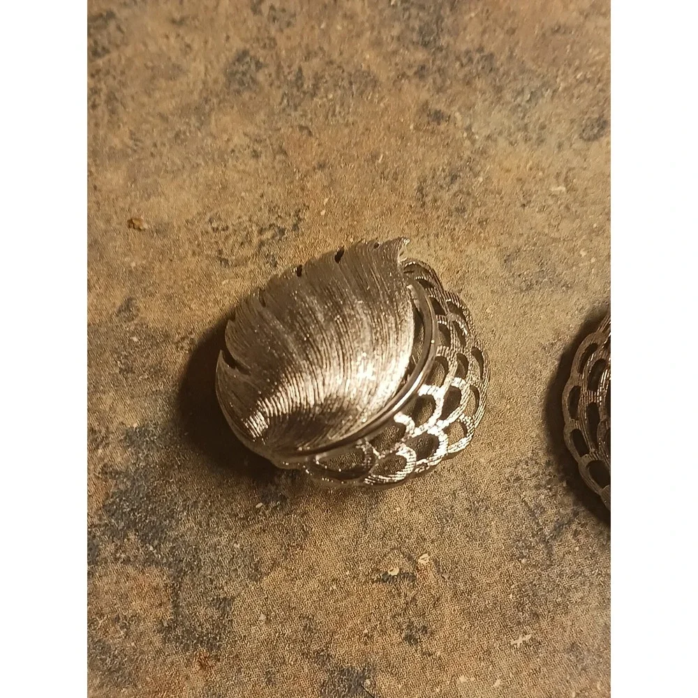 Vintage Silver Tone Textured Leaf Filigree Clip On Earrings Mid Century Modern